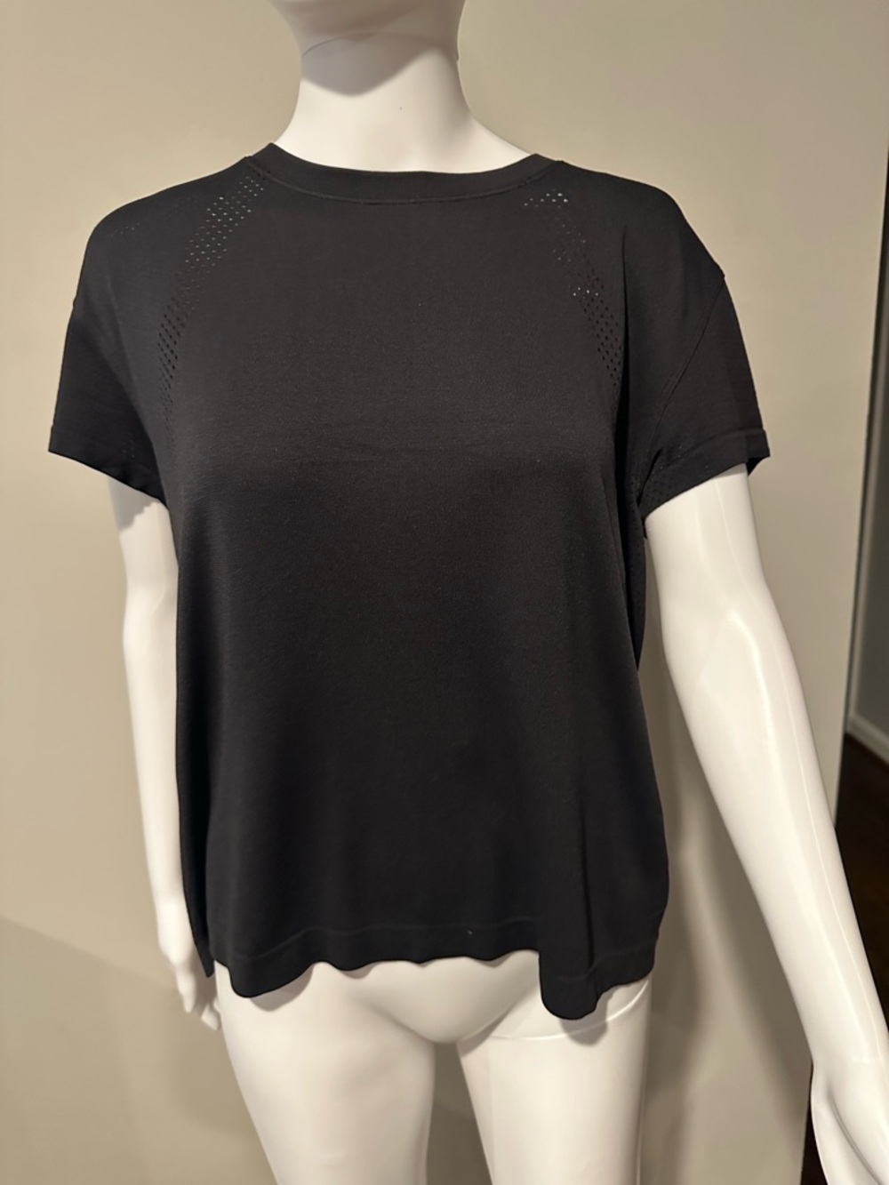 Lululemon athletic t shirt